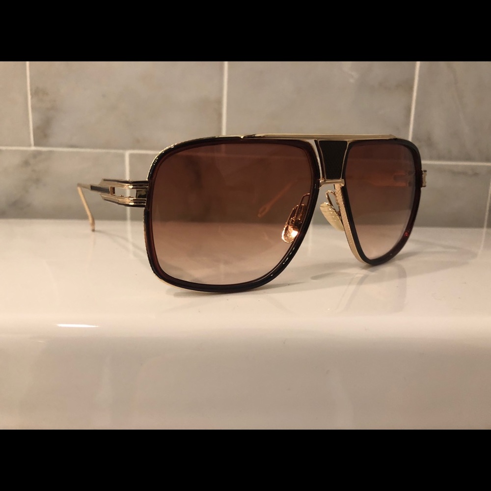 Gold oversized Frame Sunglasses